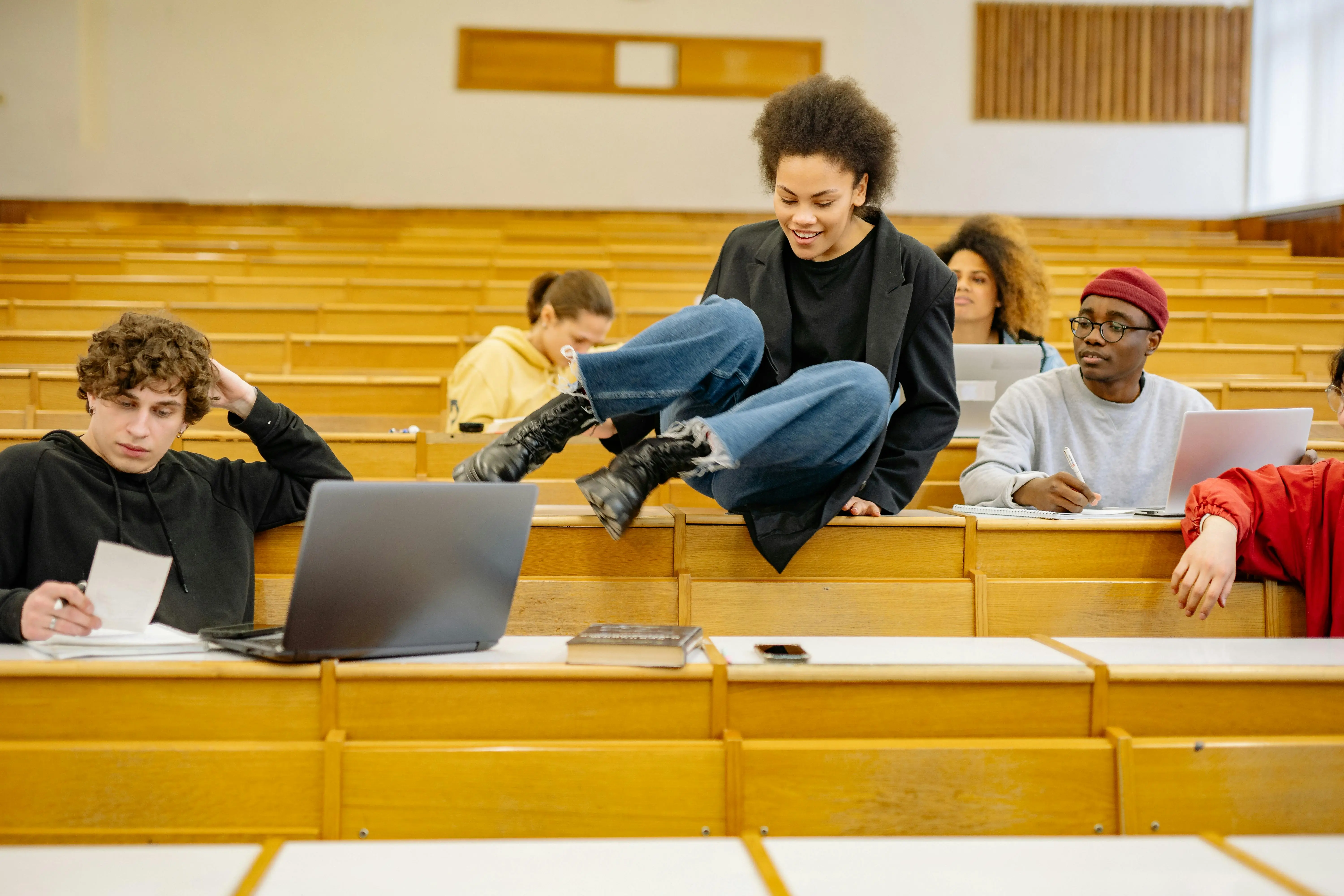 IOES scholarship counseling session